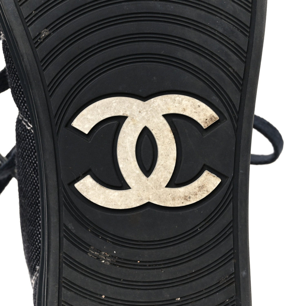 Chanel Toile Suede Calfskin CC Low Top Sneakers 36 Dark Grey