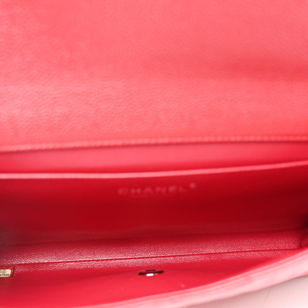 Chanel Iridescent Caviar Quilted Clutch With Chain Flap Red