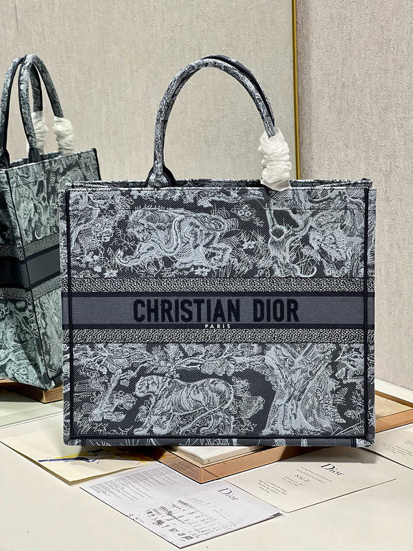 Dior Bags - 534