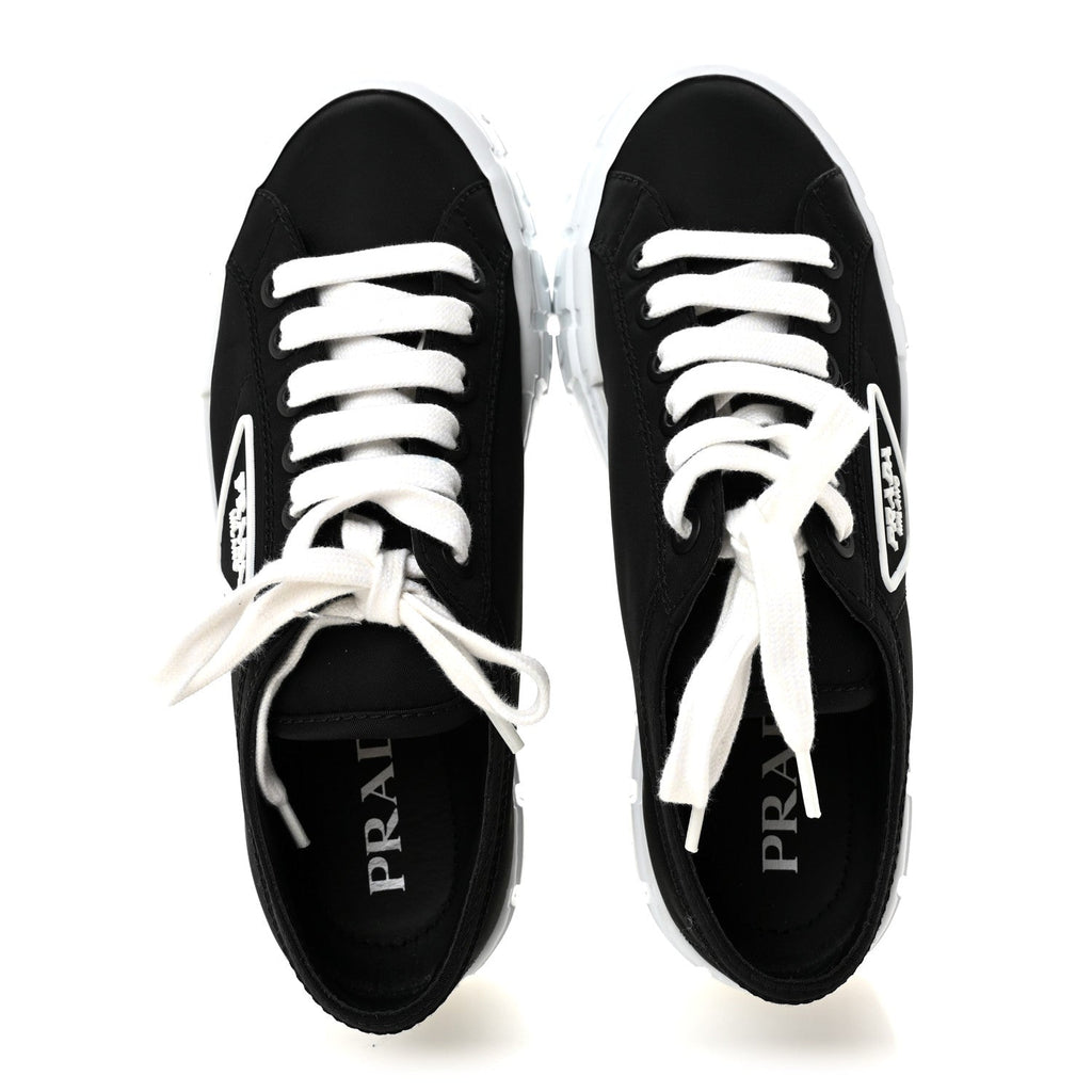 Prada Re-Nylon Gabardine Triangle Logo Double Wheel 50mm Sneakers 38 Black
