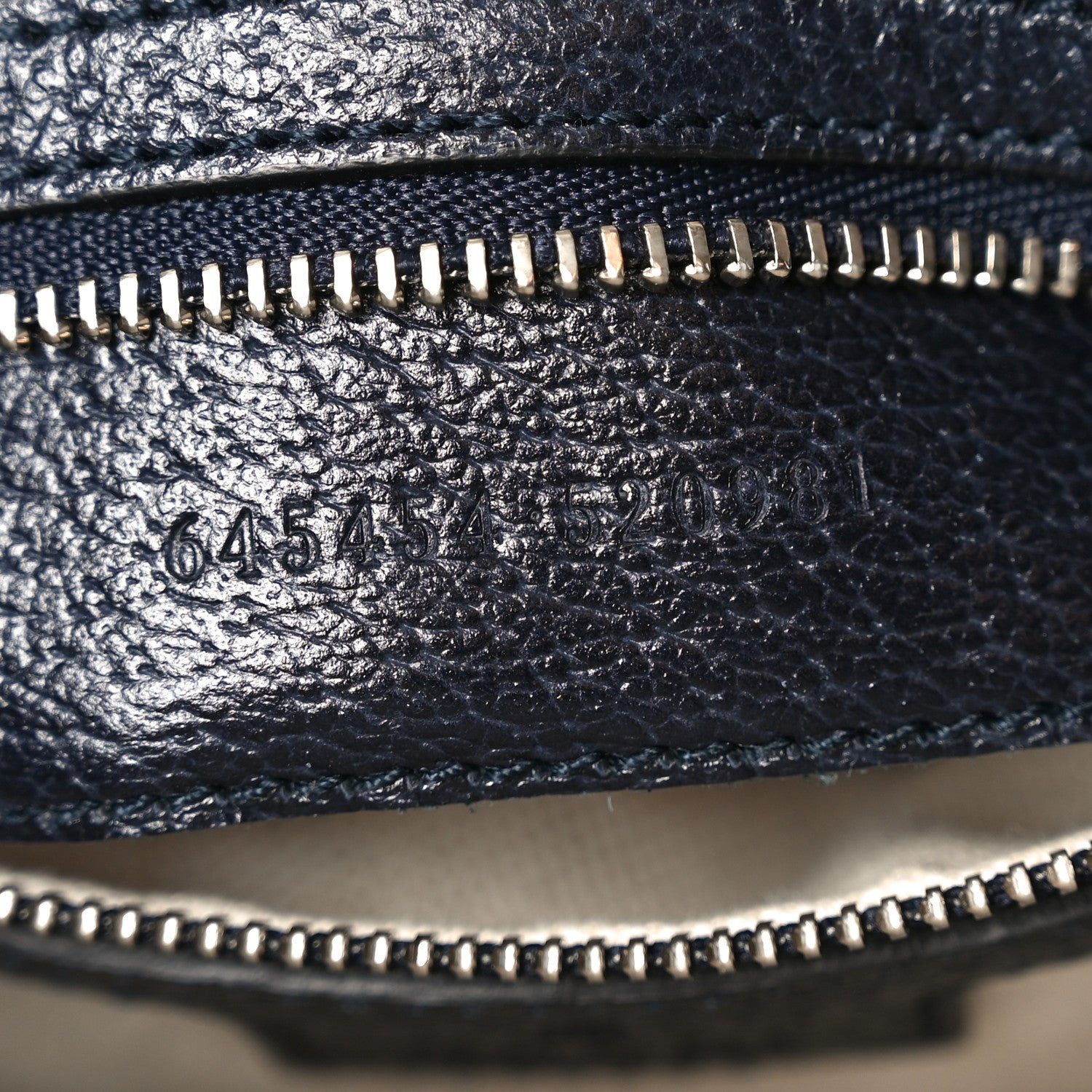 Gucci GG Supreme Monogram Textured Dollar Calfskin Small Horsebit 1955 Shoulder Bag Beige Blue