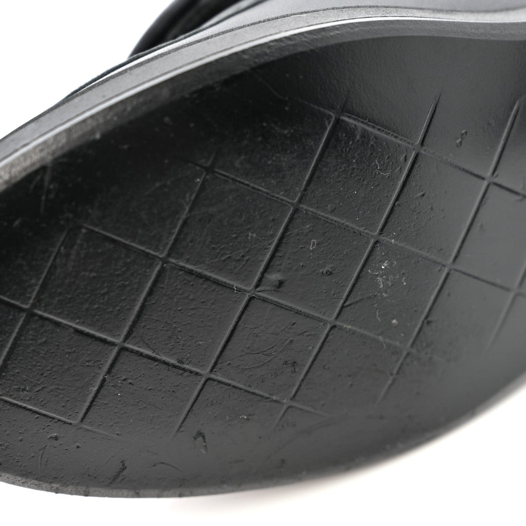 Lambskin Quilted CC Turnlock Loafers 36 Black