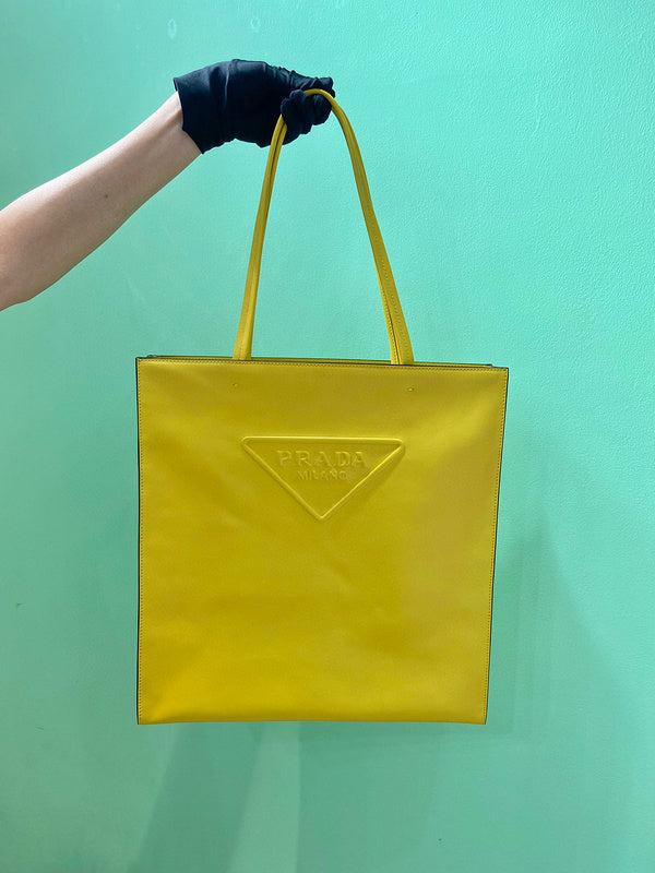 Prada Bags - 4079