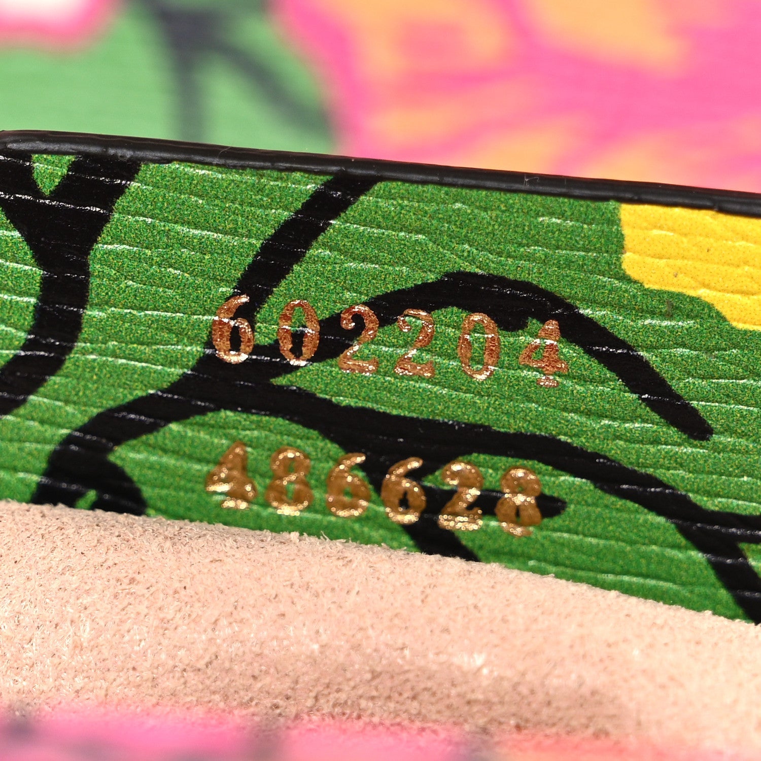 Gucci X KEN SCOTT Textured Calfskin Pomponica Print Horsebit 1955 Shoulder Bag Multicolor Fuxia Pompom