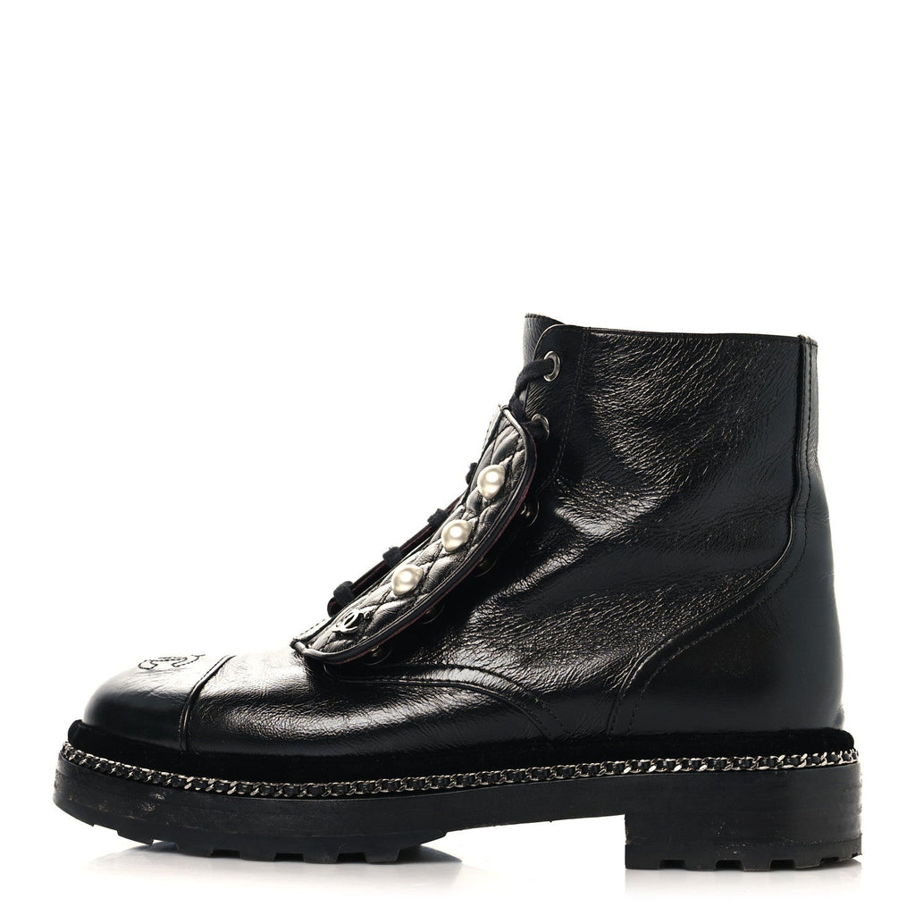 Crackled Calfskin Velvet Pearl Combat Short Boots 37.5 Black