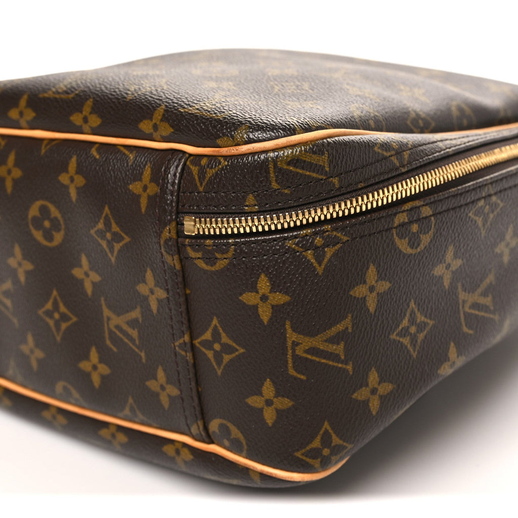 Louis Vuitton Monogram Excursion Shoe Bag