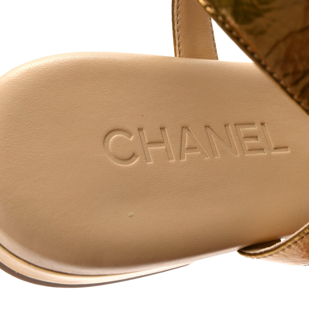 Laminated Lambskin Enamel CC Thong Sandals 38.5 Golden