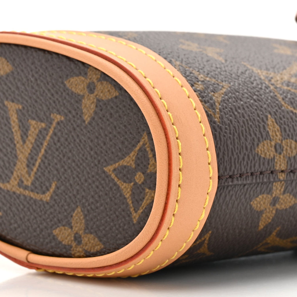 Louis Vuitton Monogram Fold Me Pouch