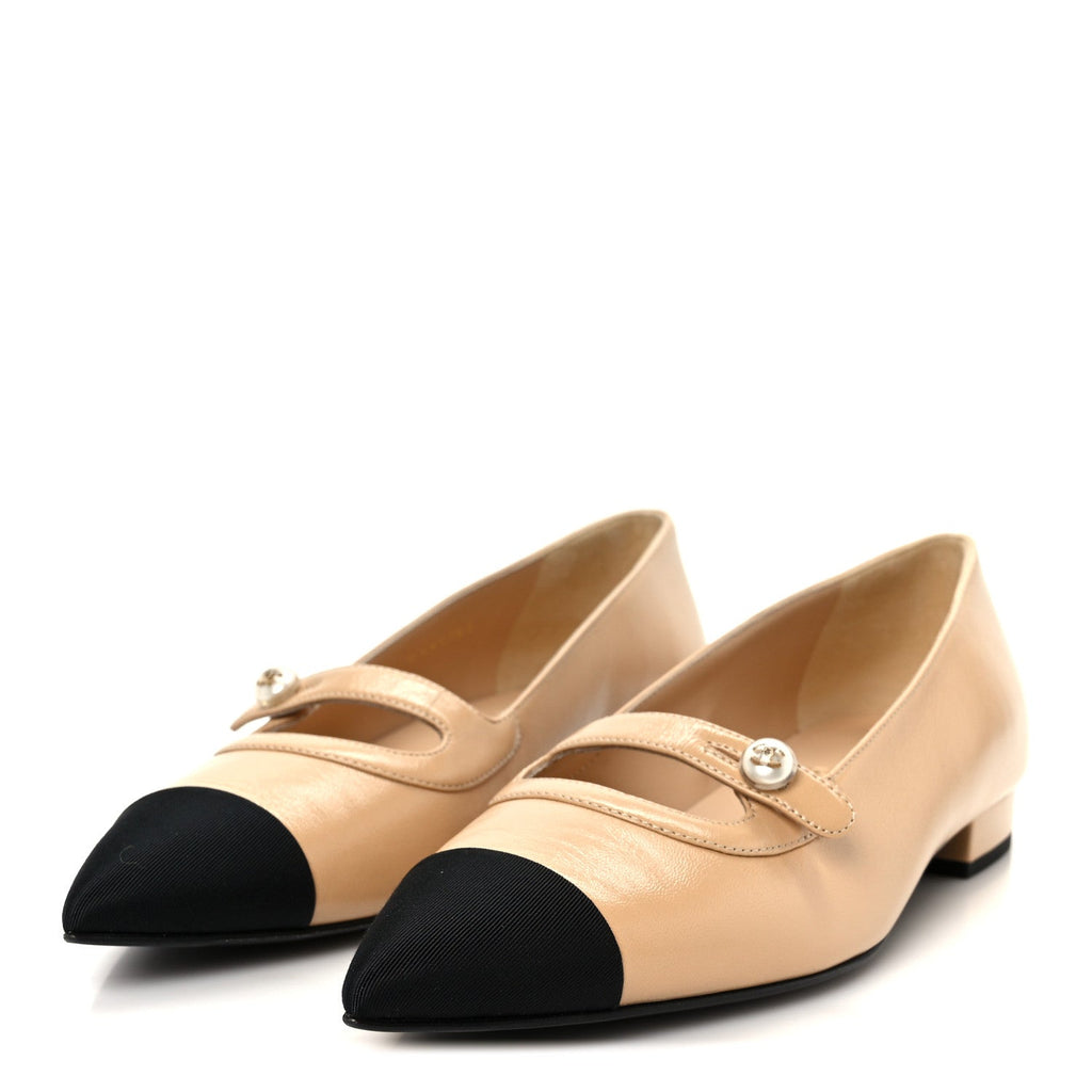 Chanel Shiny Lambskin Grosgrain Pointed Toe CC Ballet Flats 37.5 Beige Black