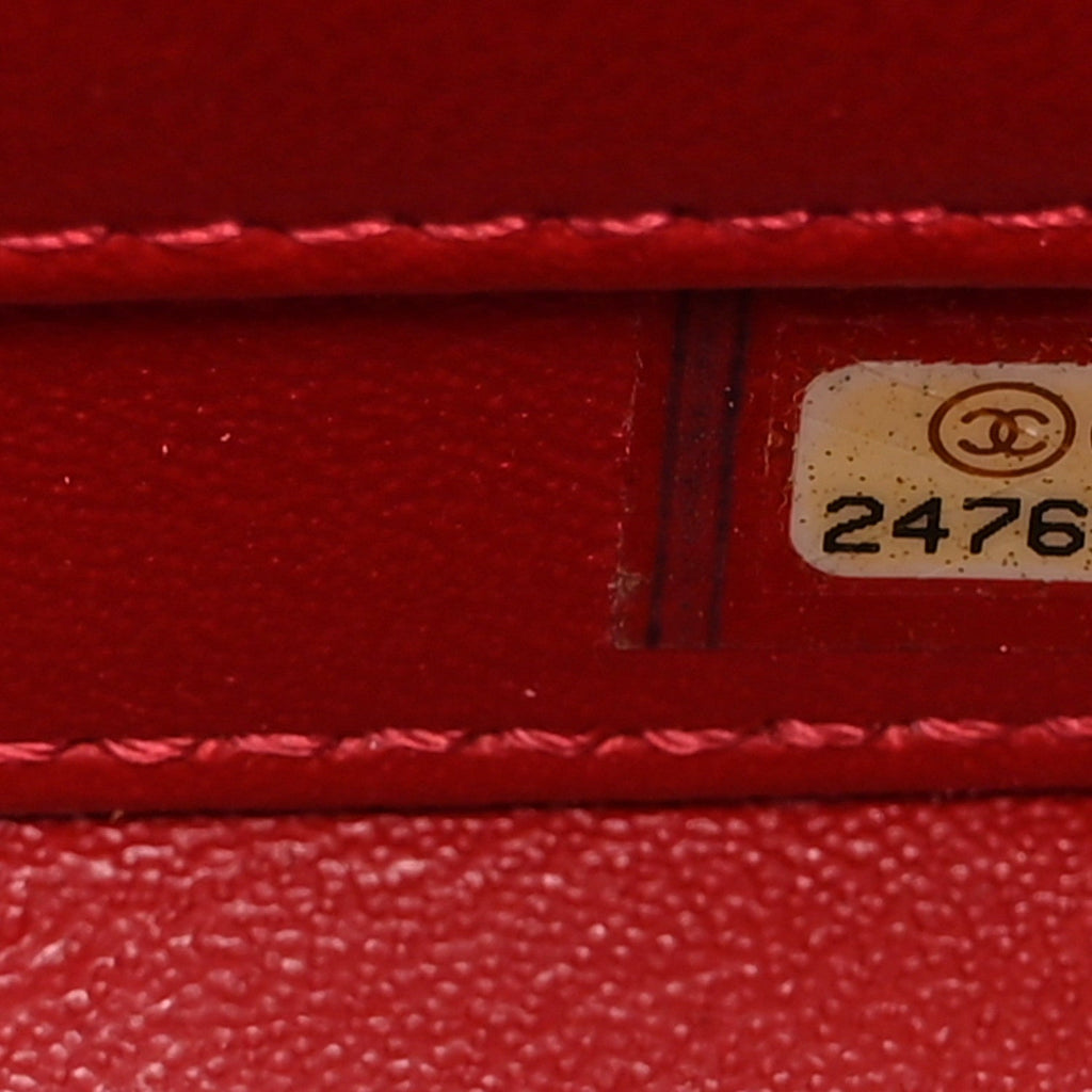 Chanel Caviar Quilted Small CC Filigree Vanity Case Red