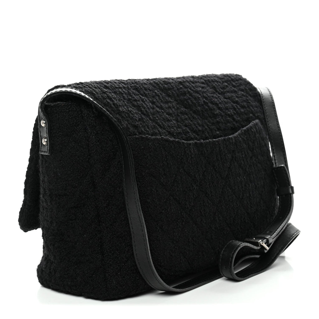 Chanel Easy Tweed Jumbo Reissue Messenger Flap Black