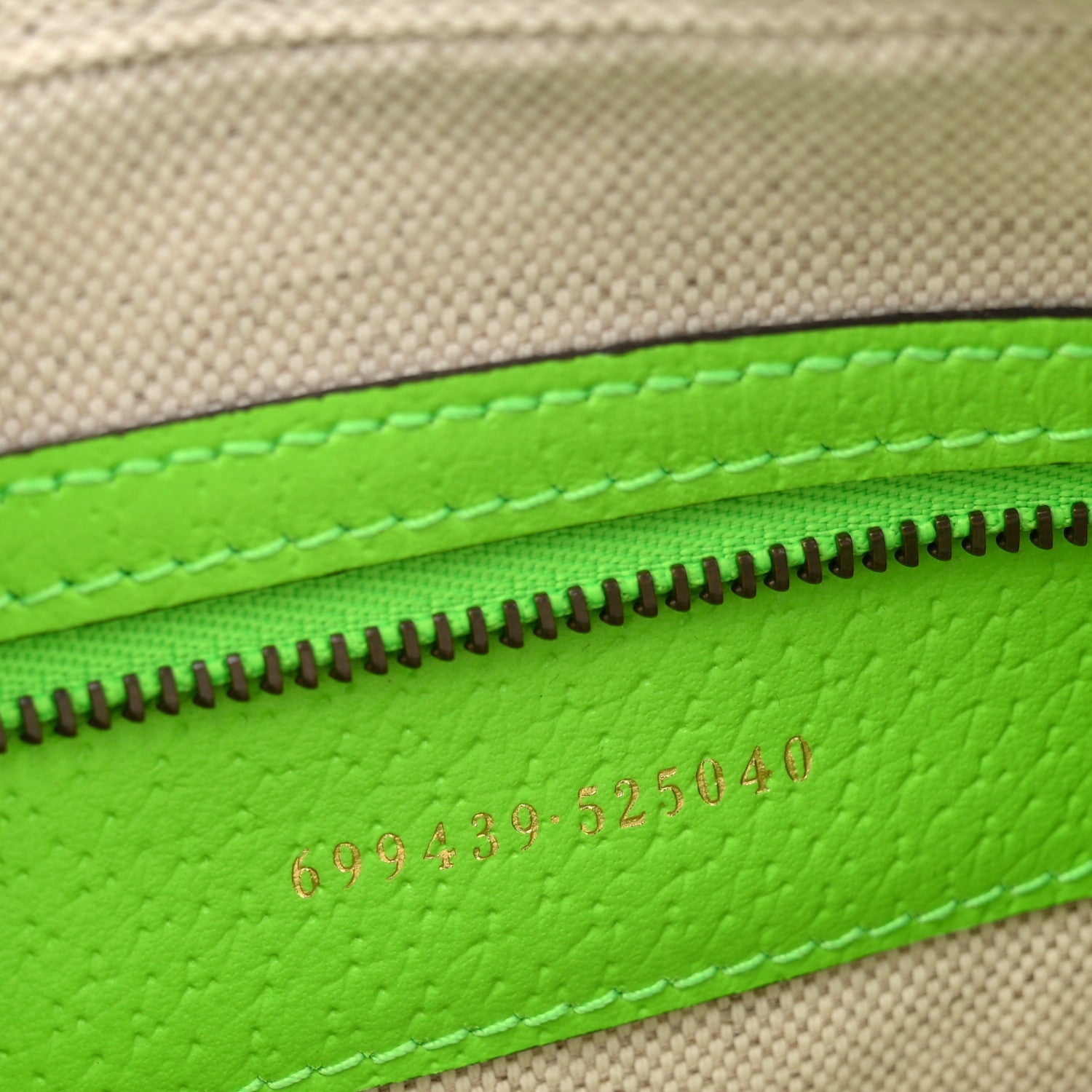 Gucci GG Supreme Monogram Textured Dollar Calfskin Web Ophidia Wristlet Shoulder Bag Beige Ebony Green