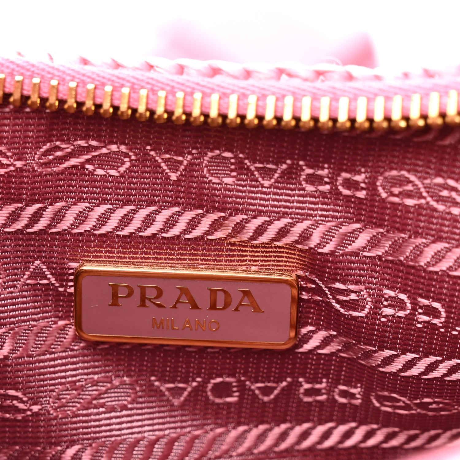 Prada Yarn Raffia Effect Crochet Re-Edition 2005 Shoulder Bag Petalo