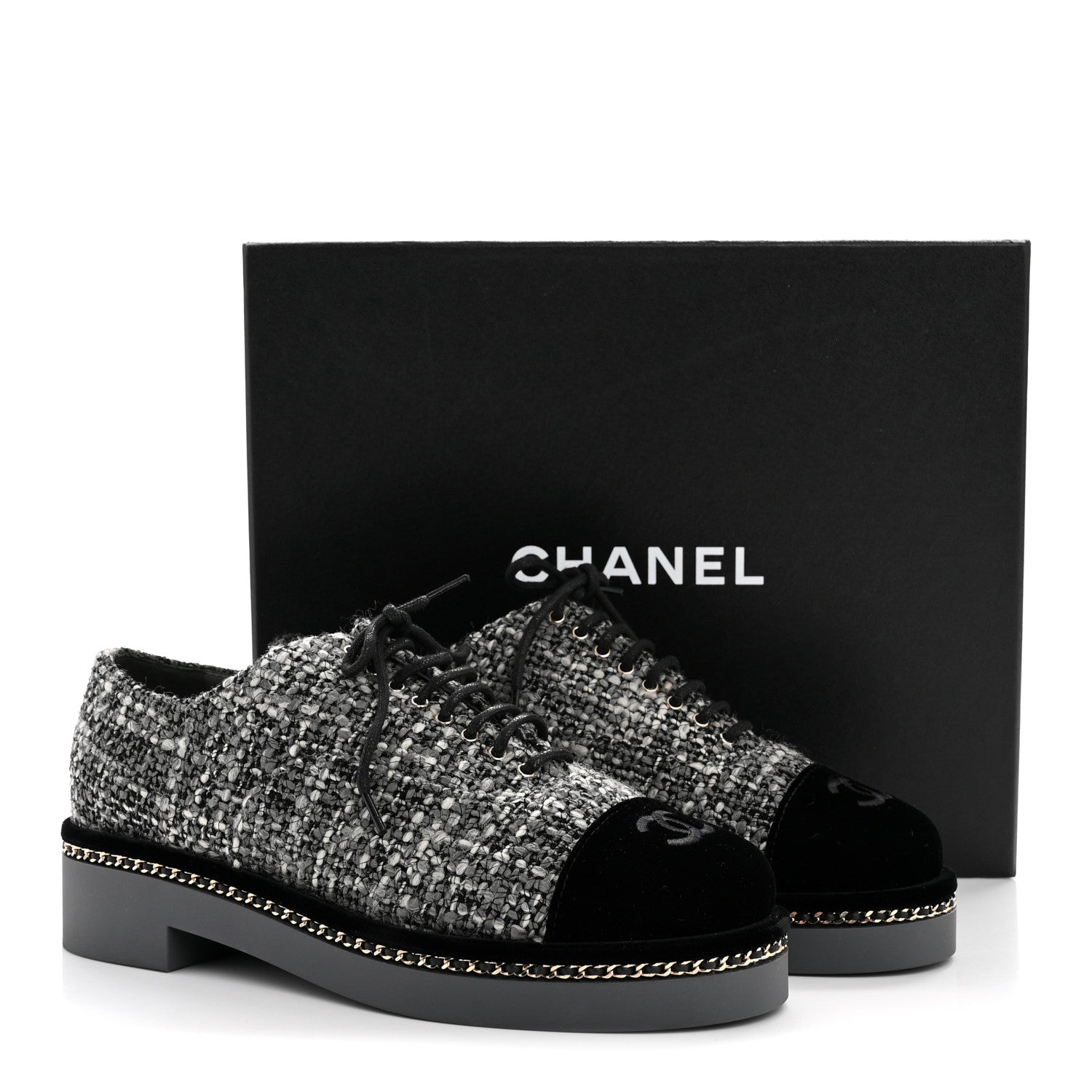 Chanel Tweed Suede CC Lace Up Oxfords 38.5 Grey Black