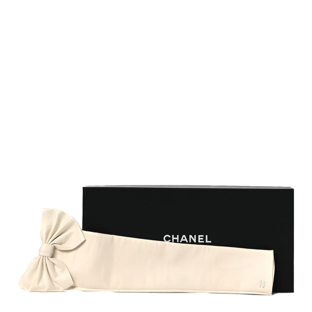 Lambskin Fingerless CC Bow Long Gloves Ivory