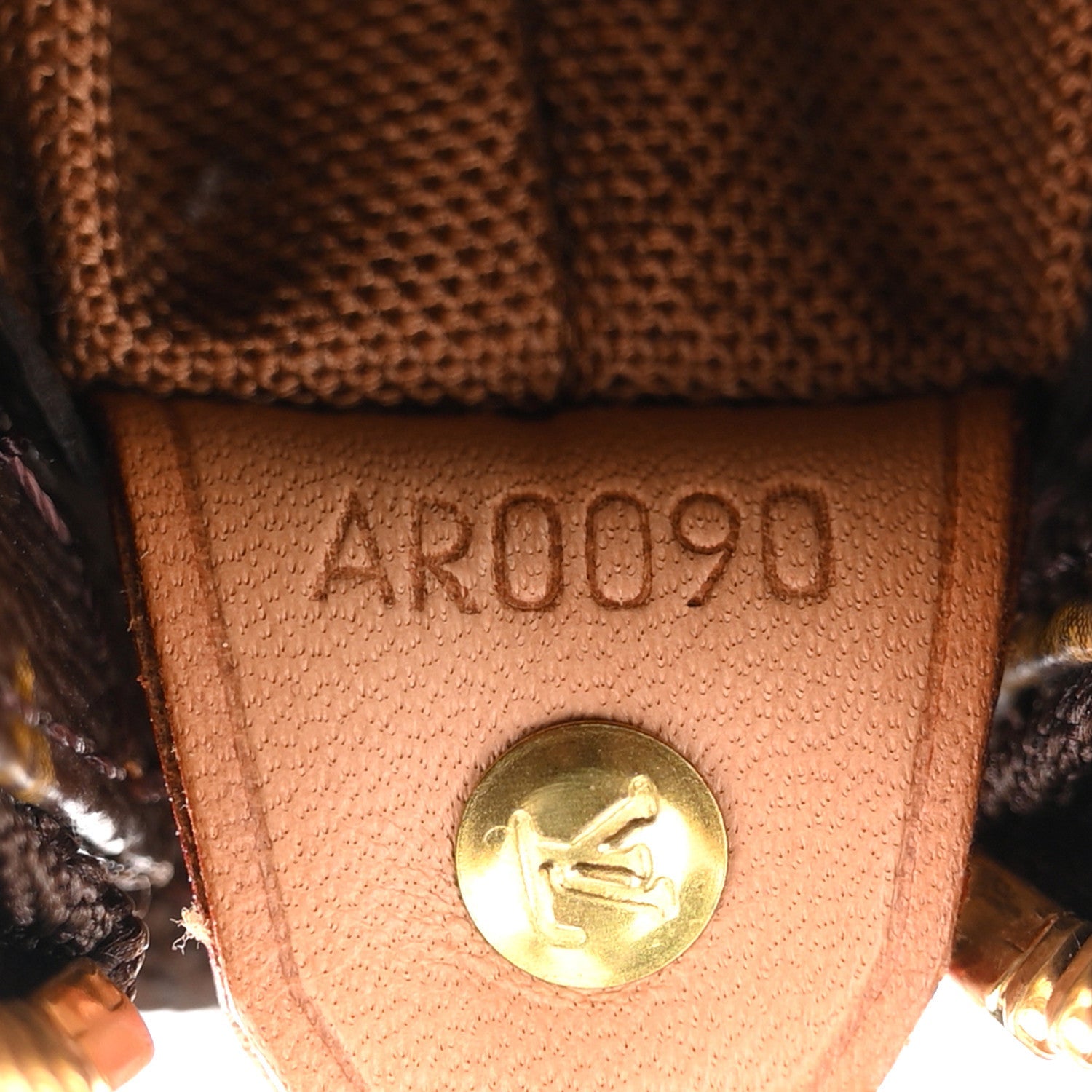 Louis Vuitton Monogram Cabas Mezzo