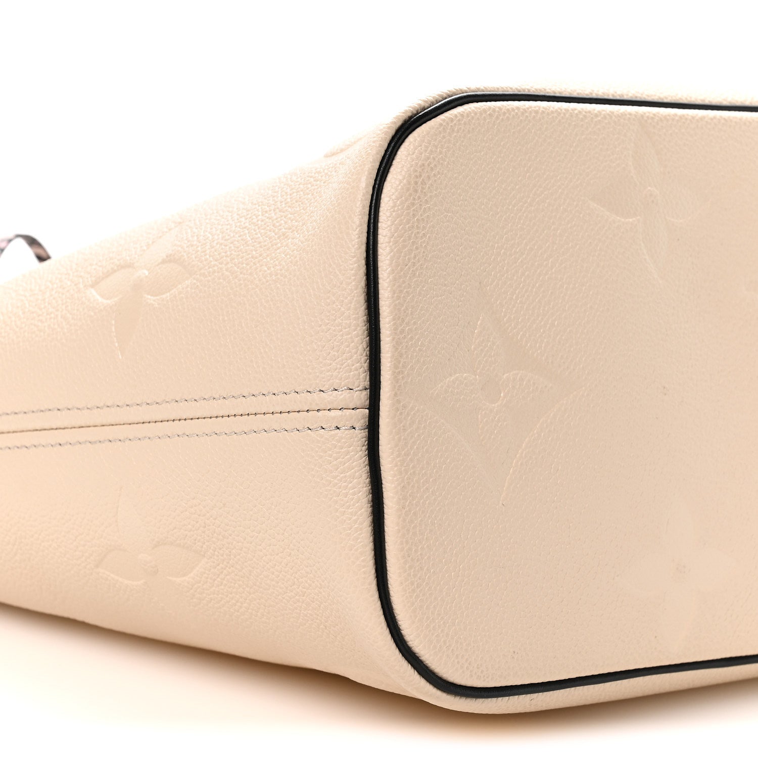Louis Vuitton Empreinte Monogram Giant Wild at Heart Neverfull MM Creme