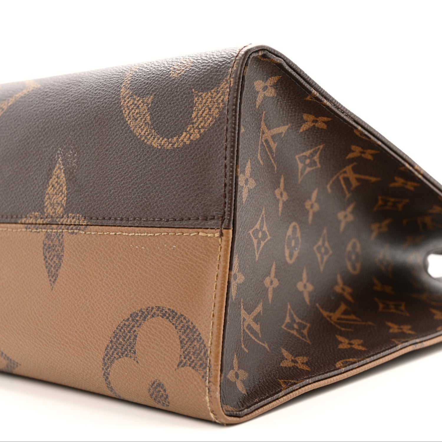 Louis Vuitton Reverse Monogram Giant Onthego MM