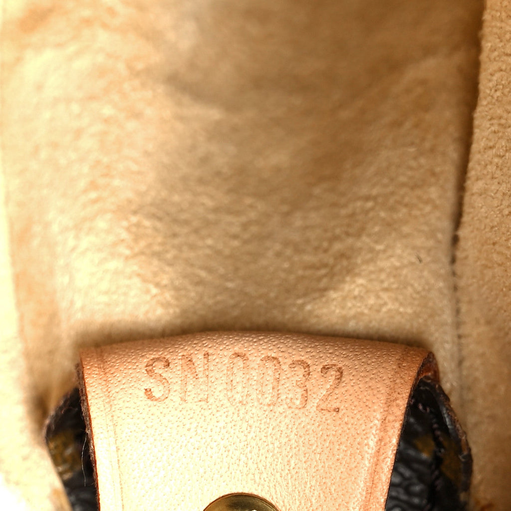 Louis Vuitton Monogram Looping GM