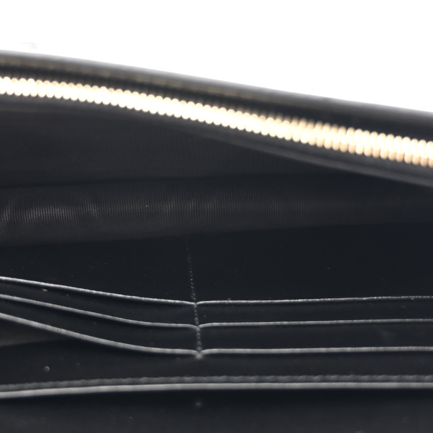 Gucci Calfskin GG Matelasse Chain Wallet Black
