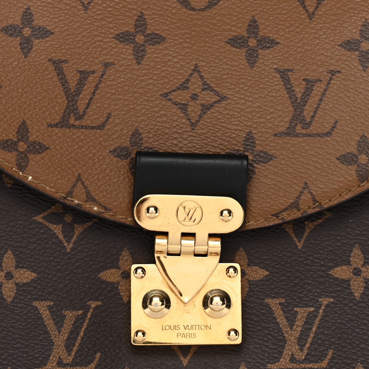 Louis Vuitton Reverse Monogram Tilsitt