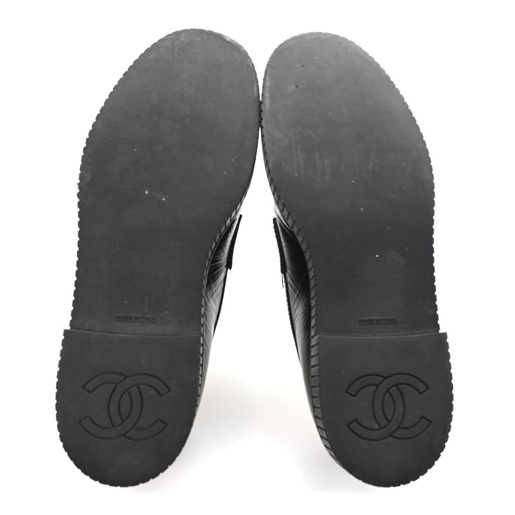 Chanel Shiny Crumpled Calfskin CC Mocassin Loafers 38.5 Black