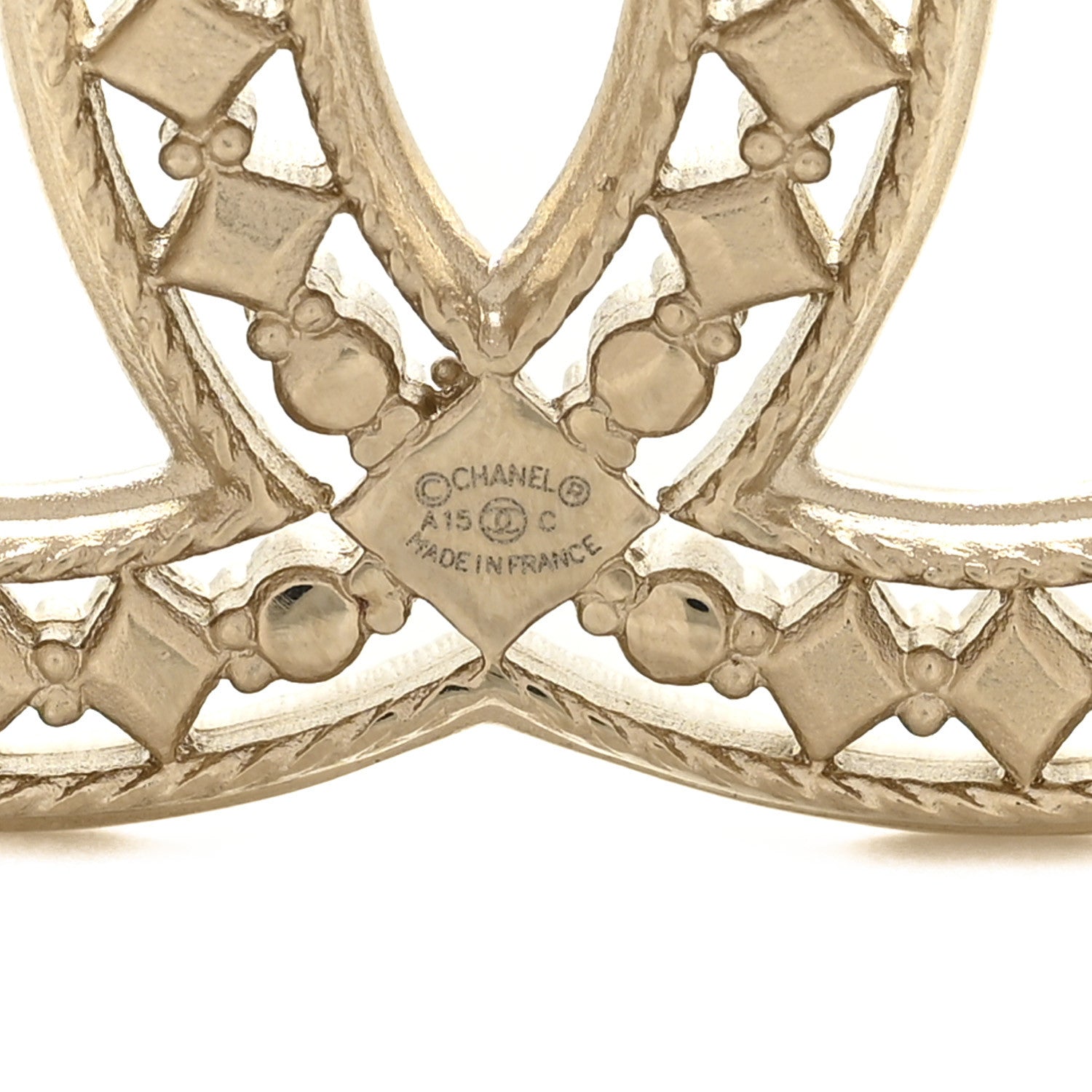 Metal CC Brooch Gold