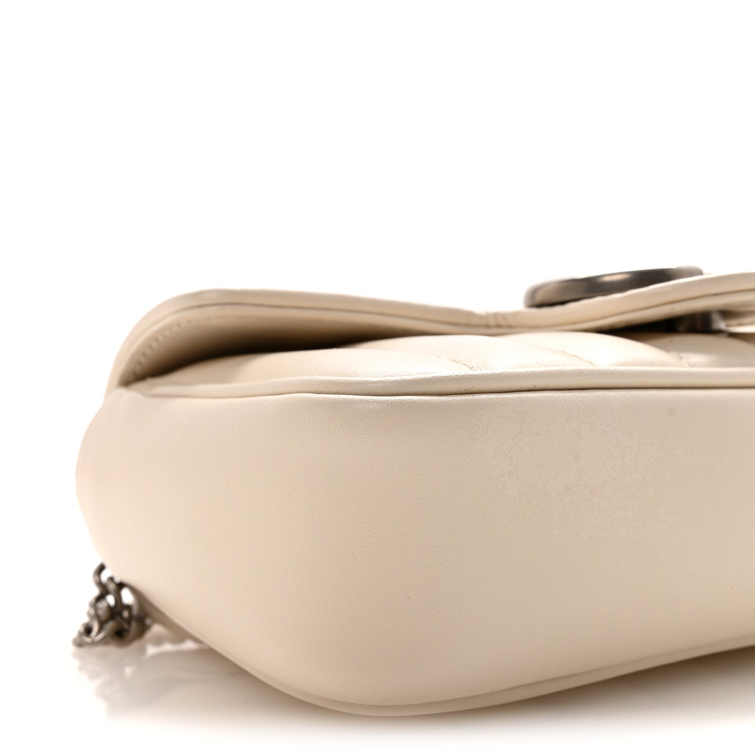 Gucci Calfskin Matelasse Aria Super Mini GG Marmont Shoulder Bag Mystic White