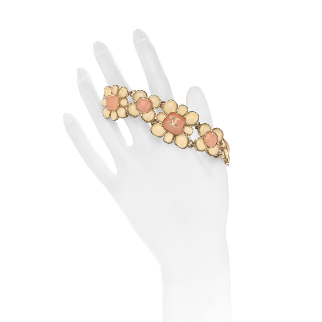 Resin Gripoix Poured Glass CC Flower Bracelet Pink White Gold