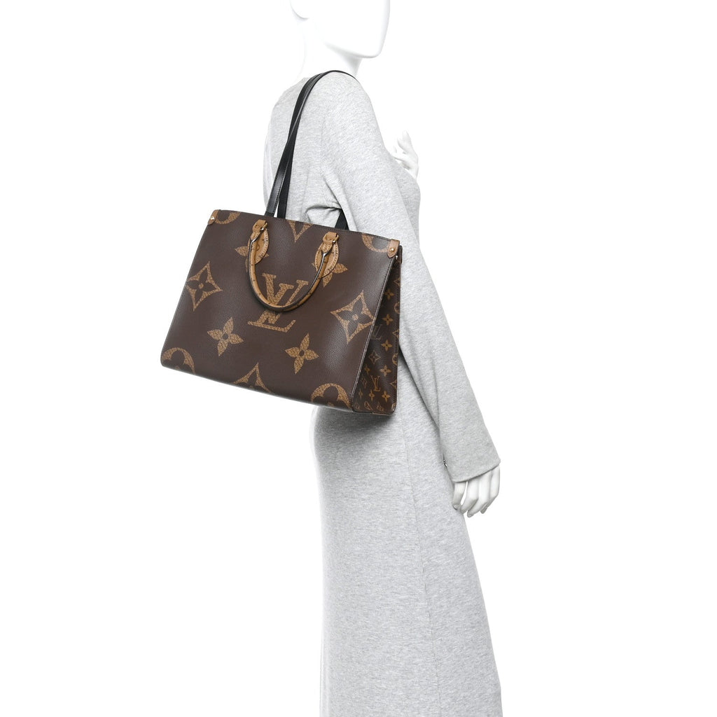 Louis Vuitton Reverse Monogram Giant Onthego MM