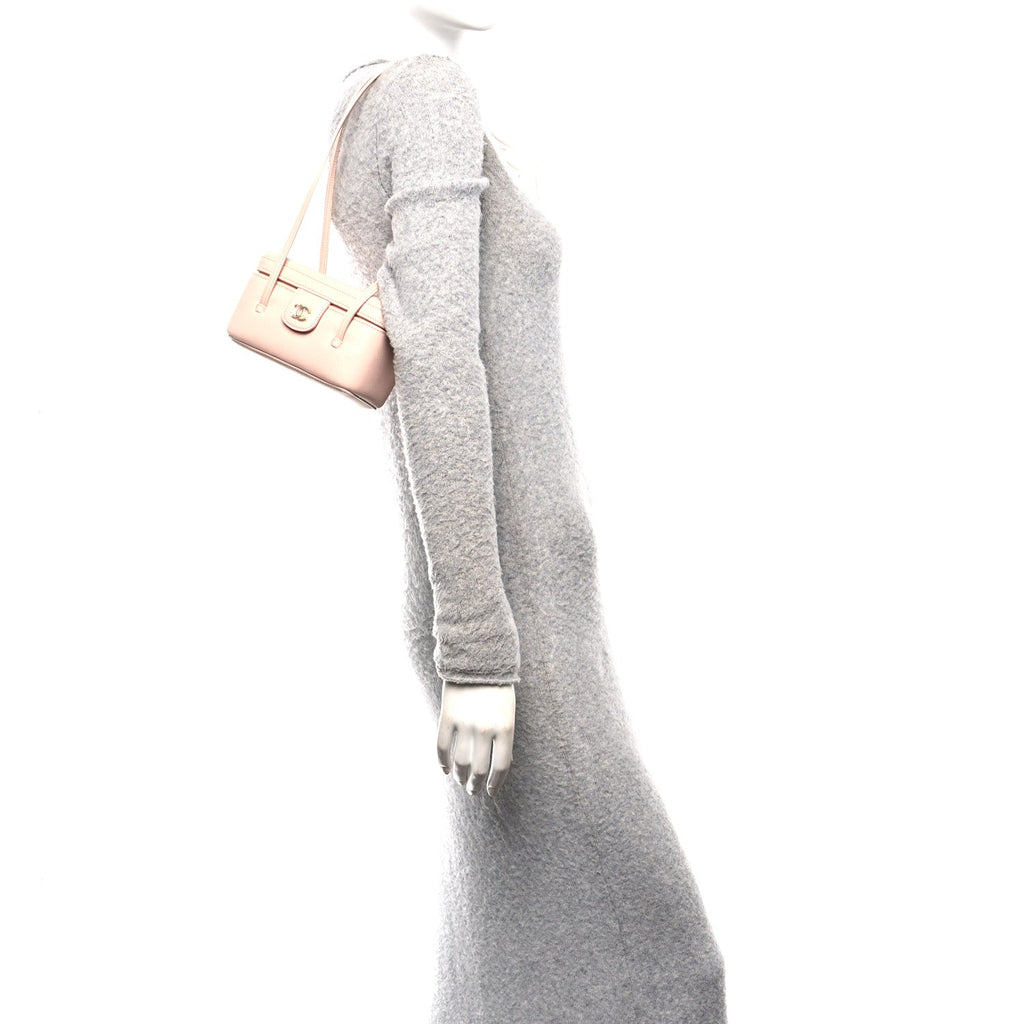 Chanel Shiny Caviar Preppy Coco Long Vanity With Strap Light Pink