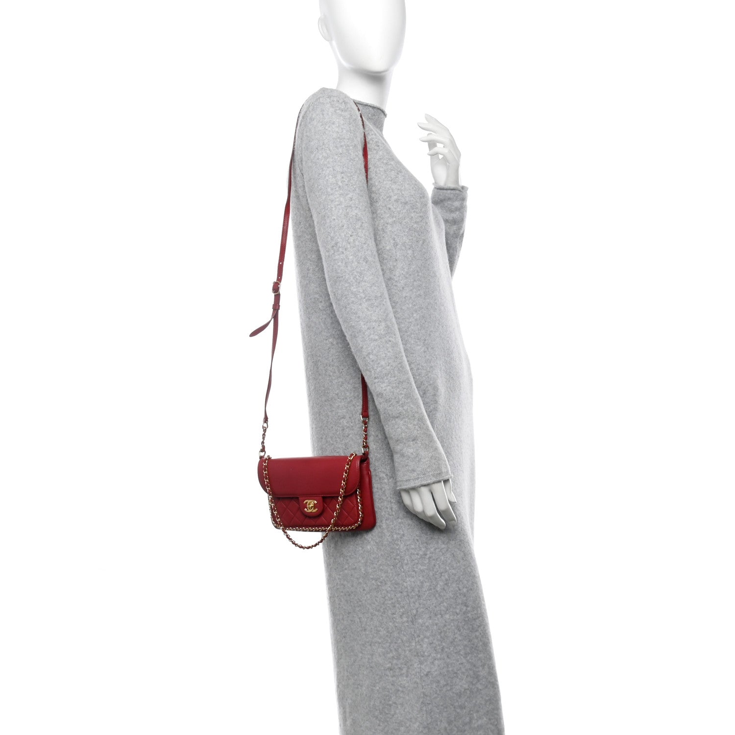 Chanel Lambskin Quilted CC Unchained Crossbody Red