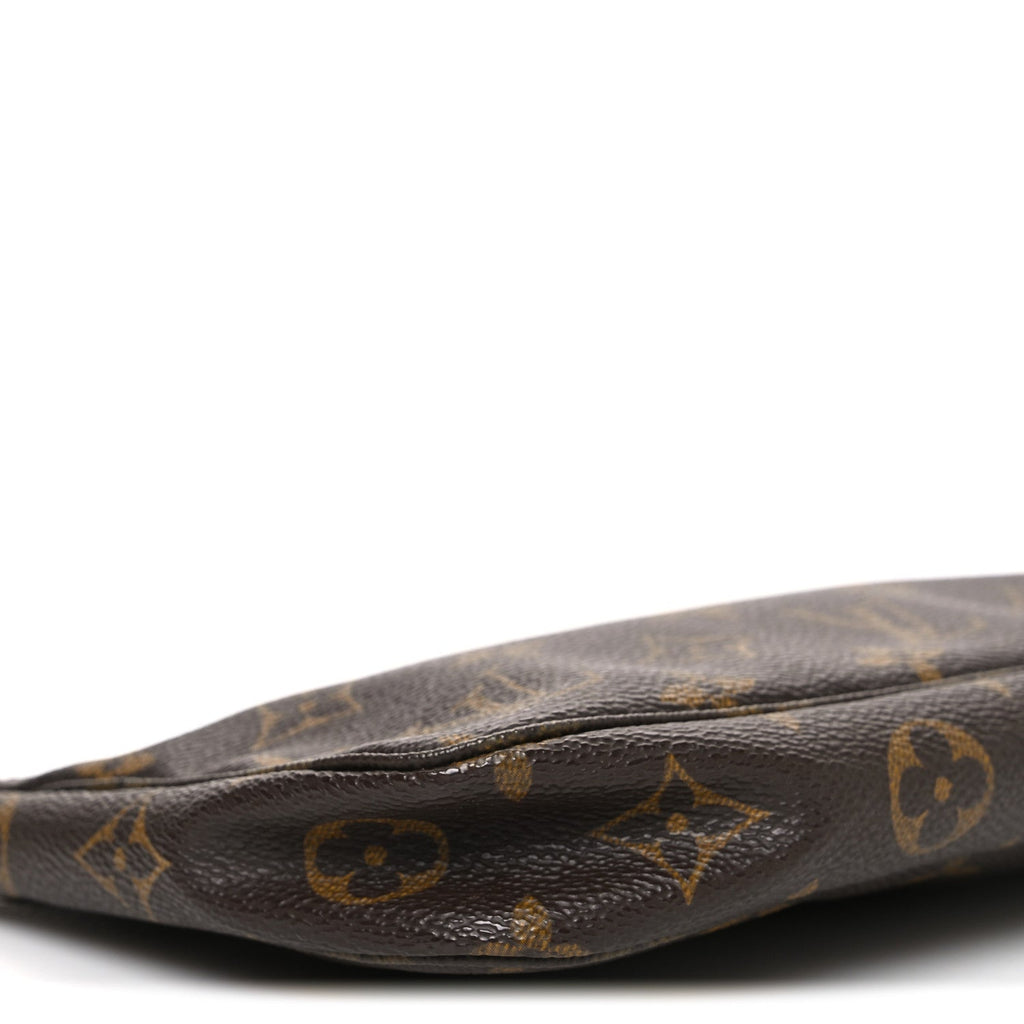 Louis Vuitton Monogram Pochette Accessories