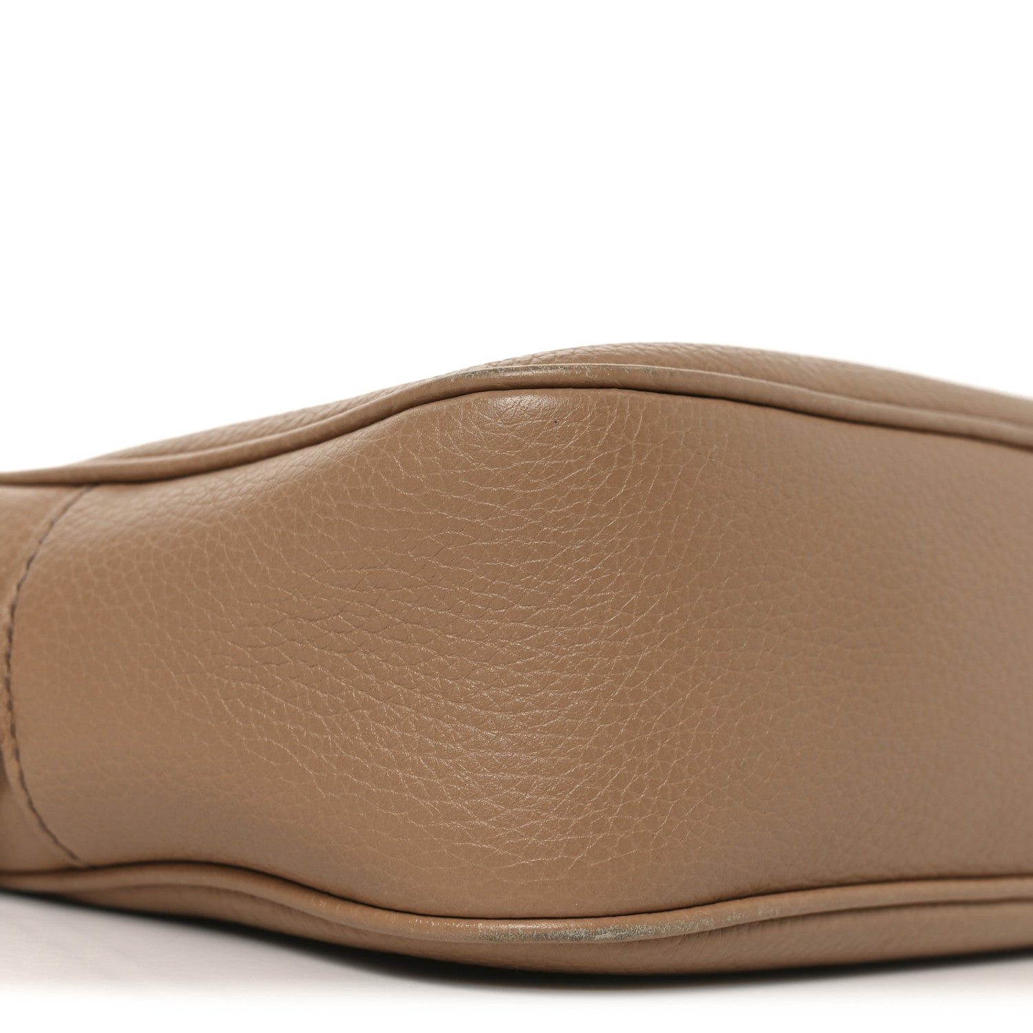 Gucci Pebbled Calfskin Small Soho Disco Bag Rose Beige