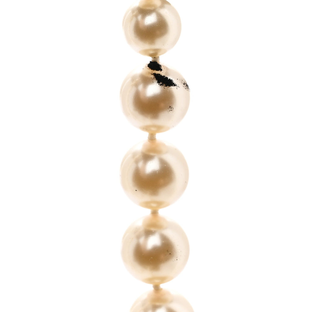 Graduated Pearl CC Long Necklace Gold