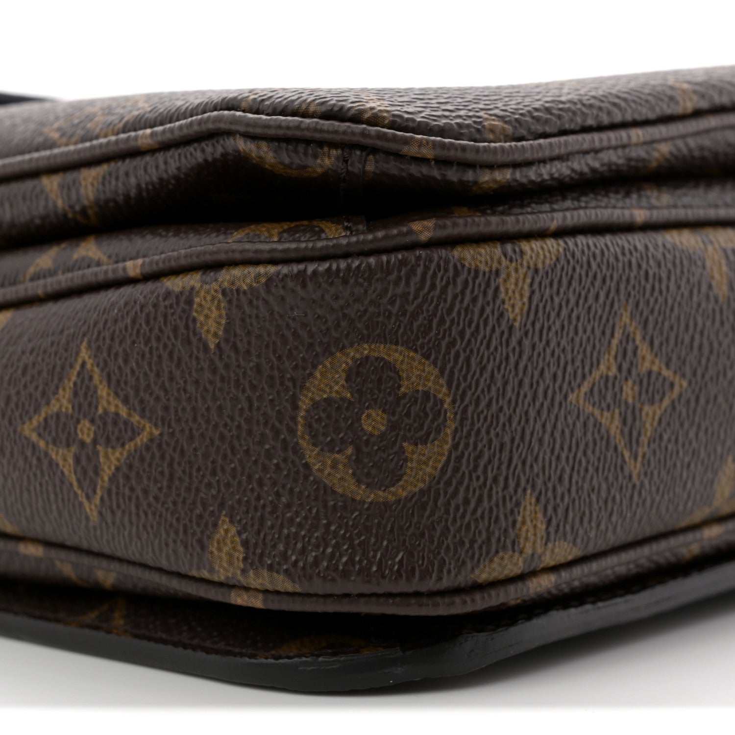 Louis Vuitton Monogram Pochette Metis