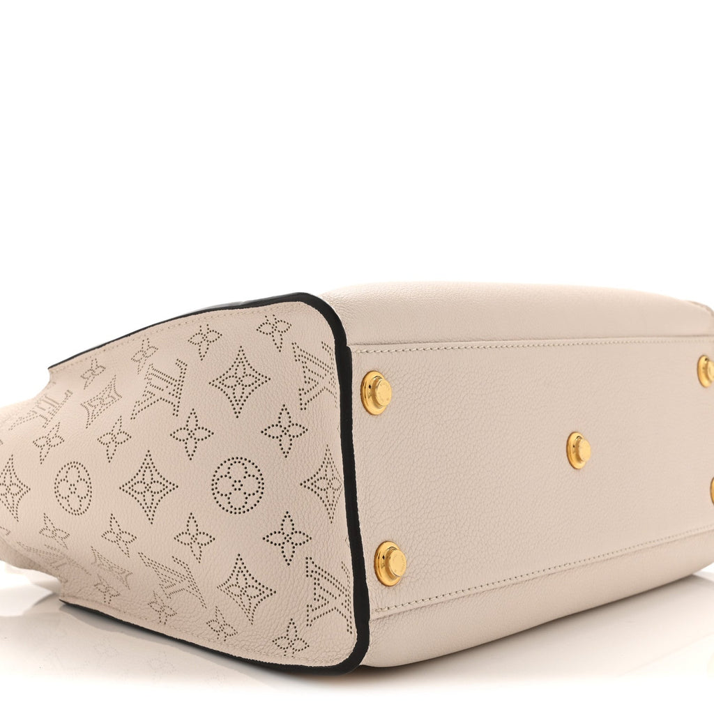 Louis Vuitton Mahina On My Side Greige