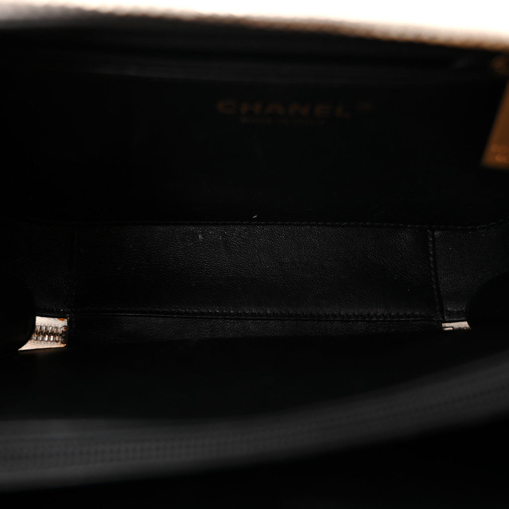 Chanel Caviar Quilted Medium CC Filigree Vanity Case White Black