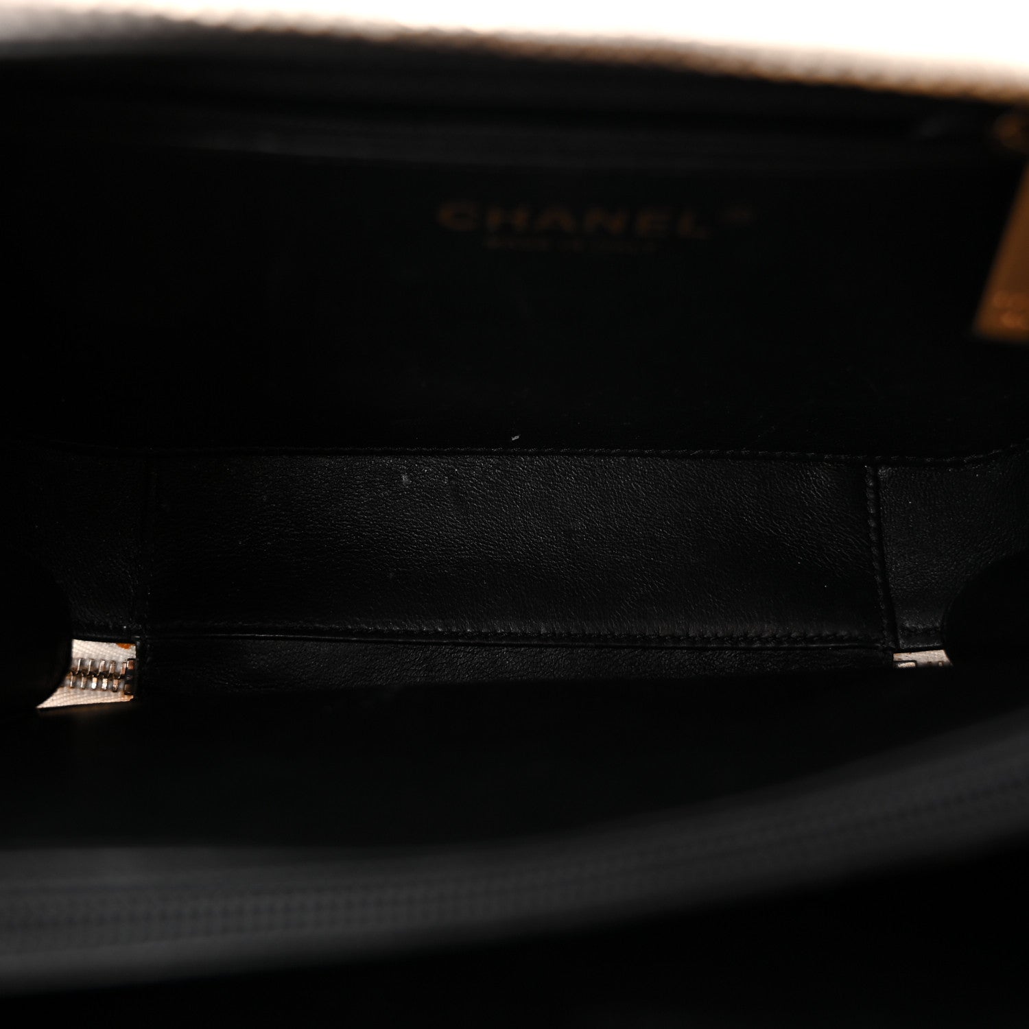 Chanel Caviar Quilted Medium CC Filigree Vanity Case White Black