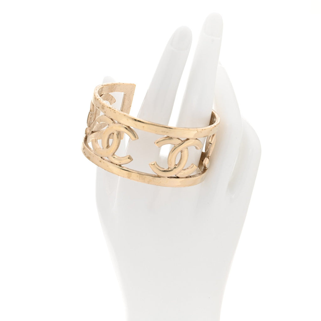 Metal Logo CC Cuff Gold