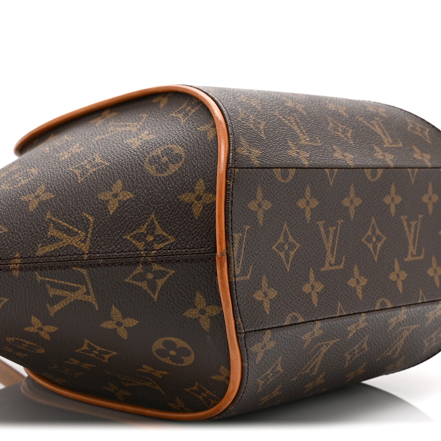 Louis Vuitton Monogram Ellipse MM