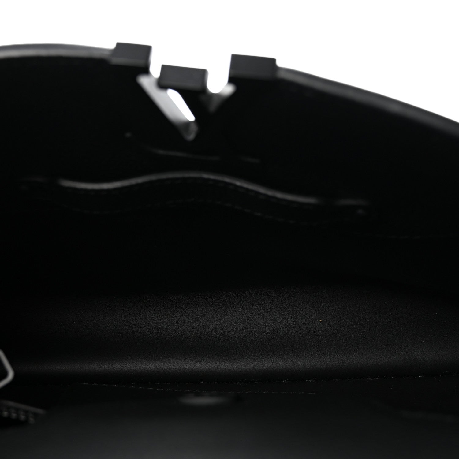 Louis Vuitton Taurillon Capucines East West MM Matte Black