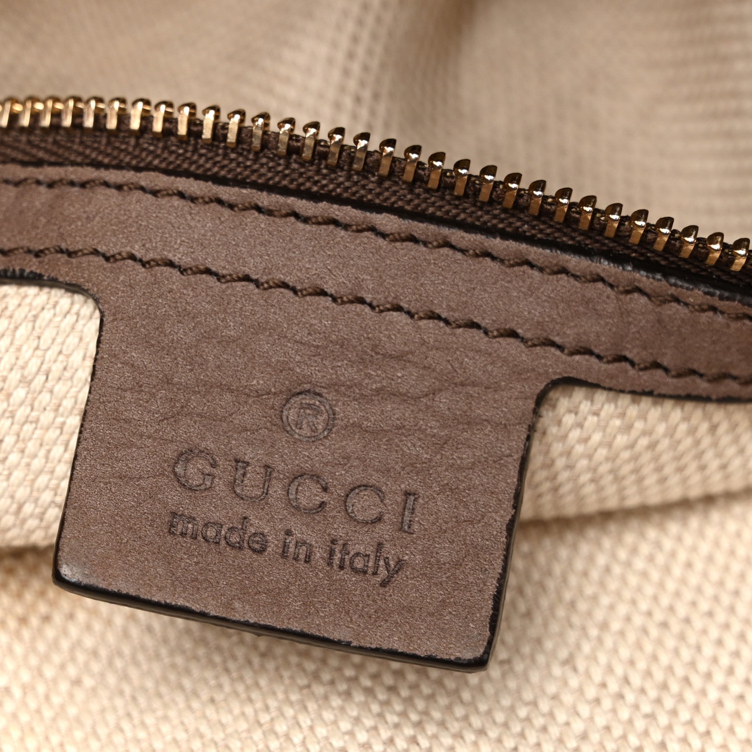 Gucci Vitello Range Medium Soho Chain Shoulder Bag Grey Field