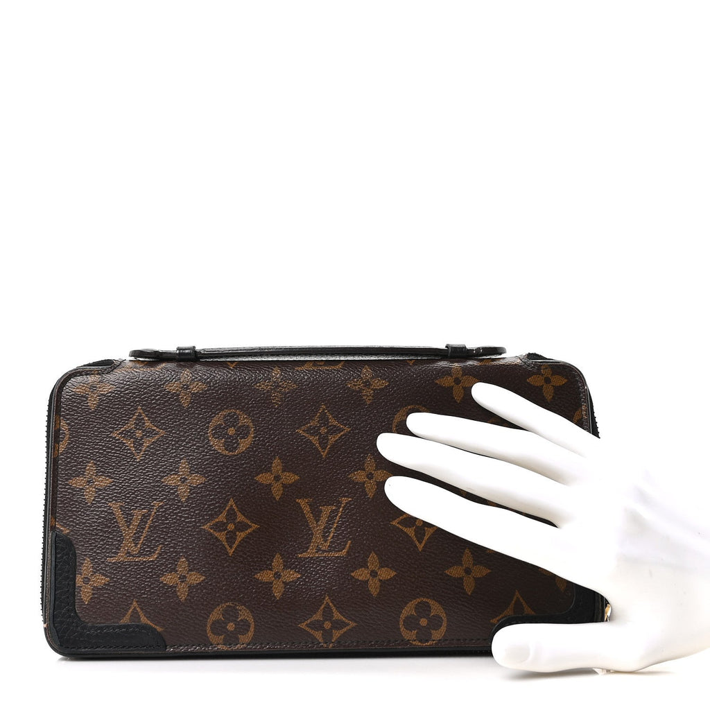 Louis Vuitton Monogram Daily Organizer Black