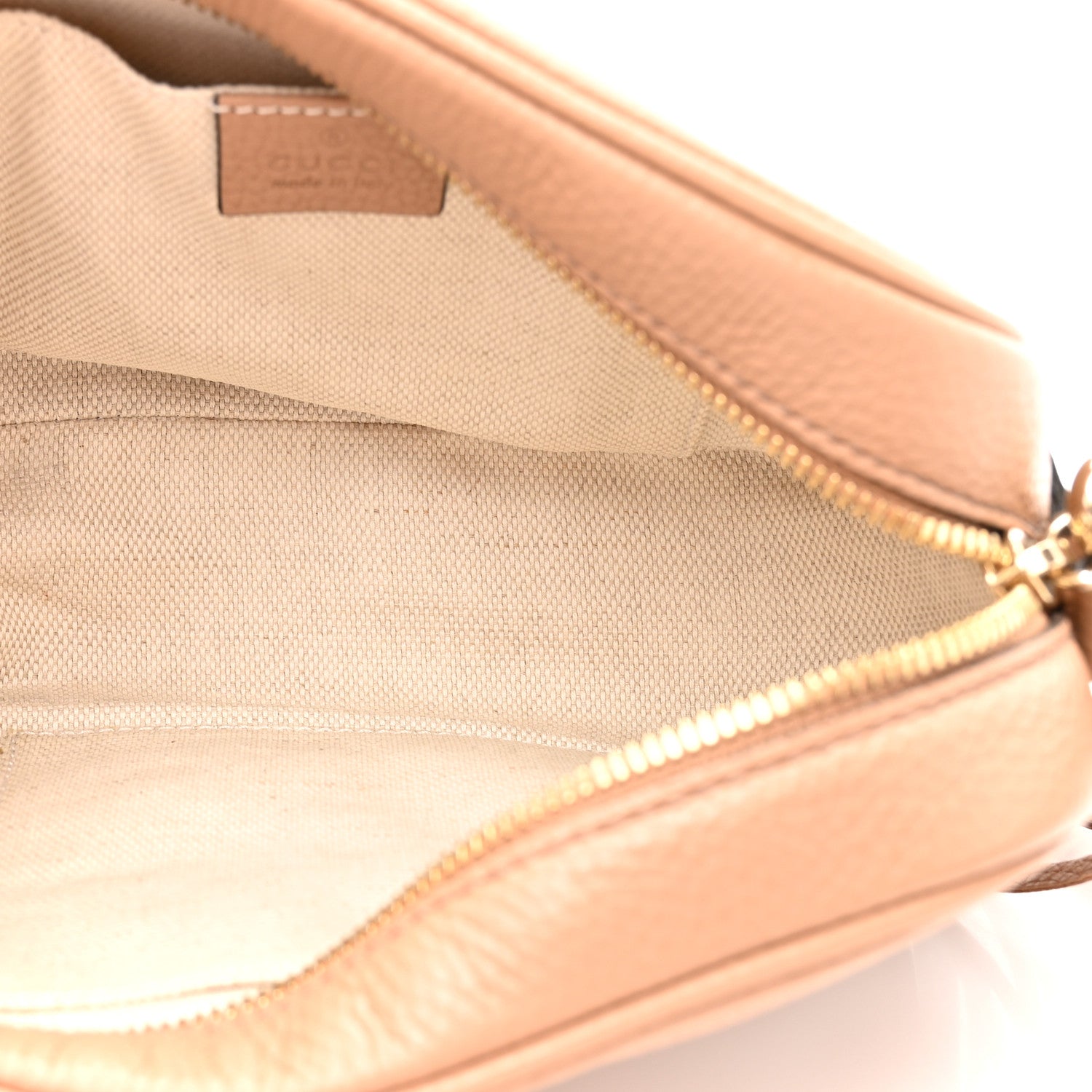 Gucci Pebbled Calfskin Small Soho Disco Bag Camelia