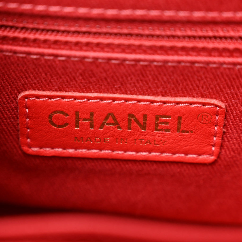 Chanel Caviar Quilted Small Business Affinity Flap Coral