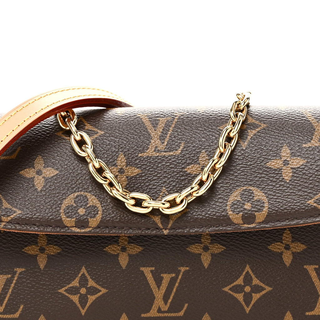 Louis Vuitton Monogram Ivy Wallet On Chain