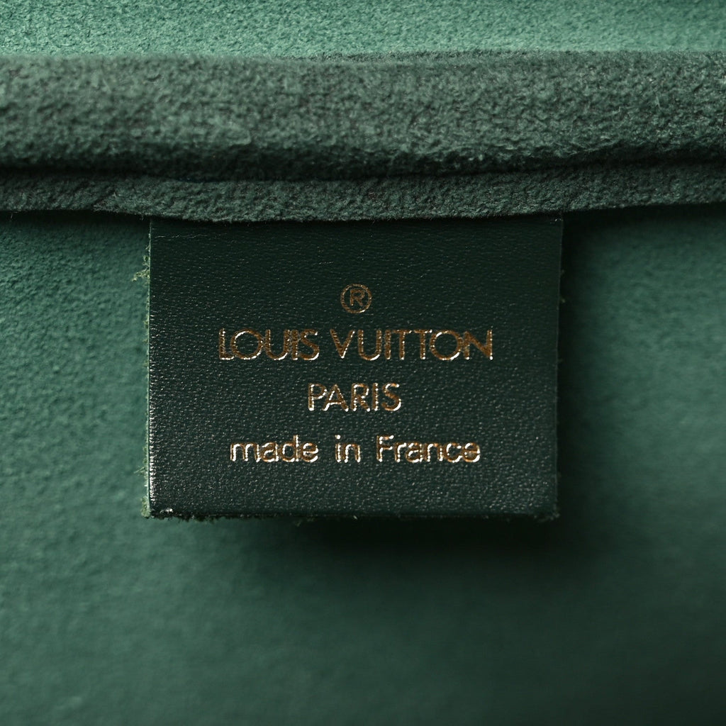 Louis Vuitton Taiga Kendall PM Epicea