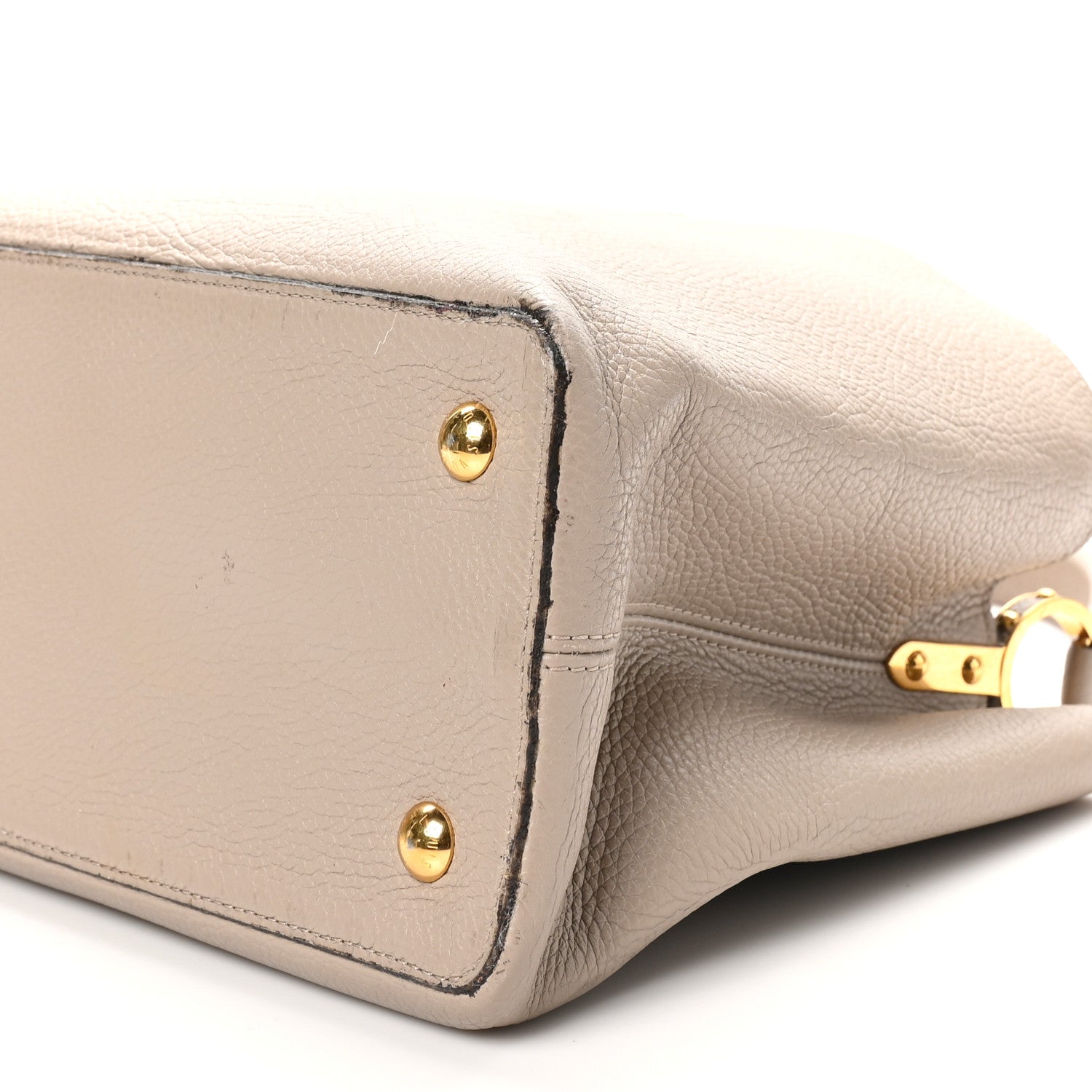 Louis Vuitton Taurillon Capucines MM Galet