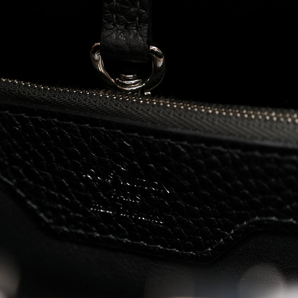 Louis Vuitton Taurillon Capucines MM Platino